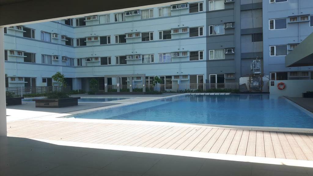 Nice Corner Ayala 1 Bedroom Condo At Heart Of Davao City With Hi Speed Wi Fi Internet Екстериор снимка